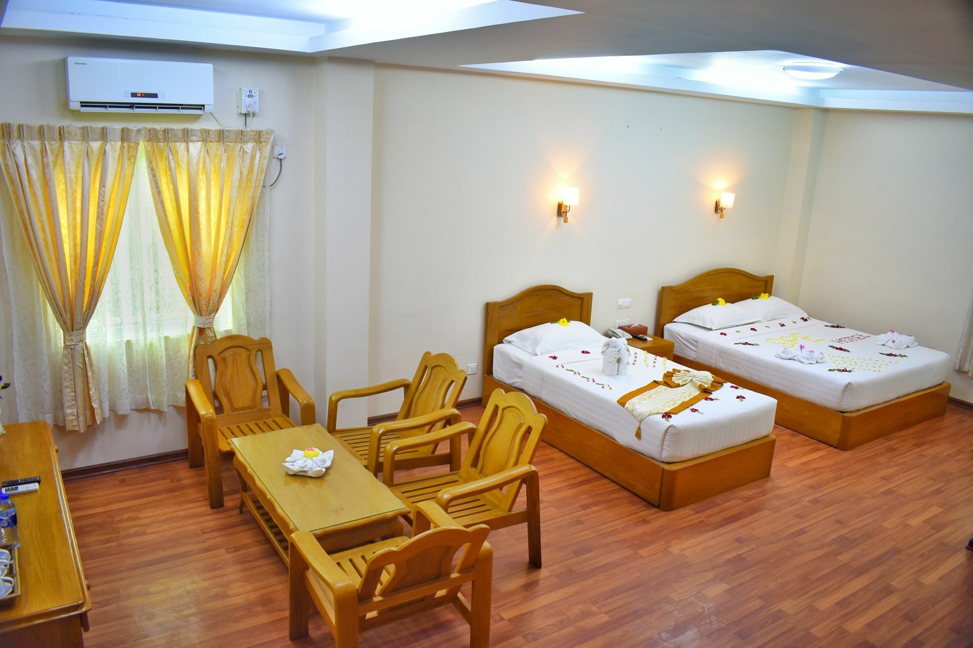 Shwe Poe Eain Hotel New Bagan Exterior photo